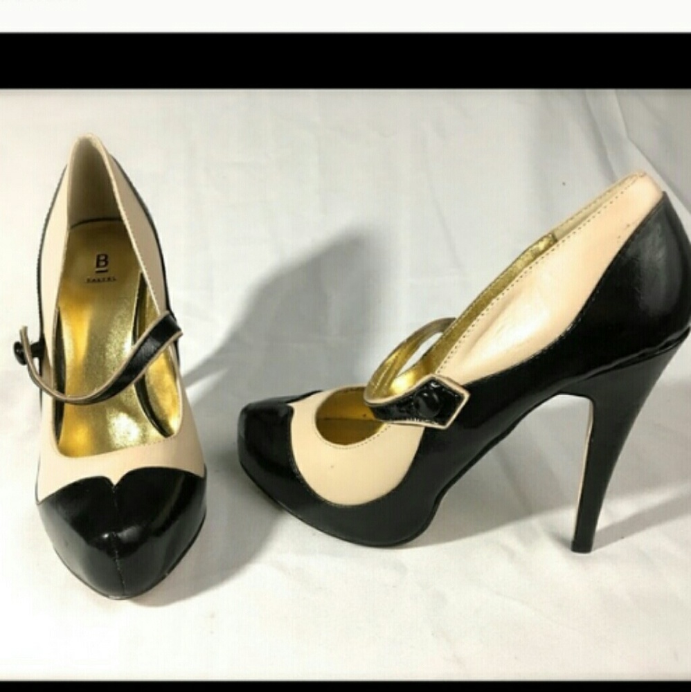 Mary Jane Bakers Heels!